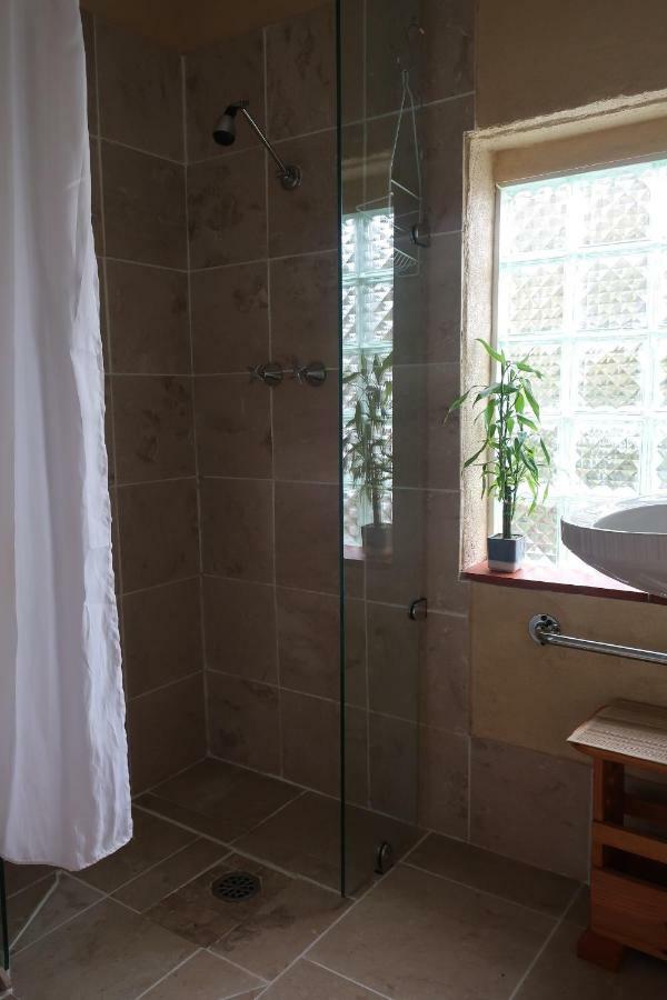 Cherry Top Farmstay - Boutique Eco Village Lilydale ภายนอก รูปภาพ
